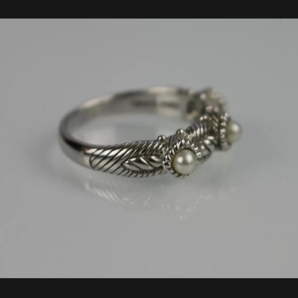 Judith Ripka ring, size 8 - Picture 3 of 4